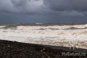 Дождь в Батуми. Море