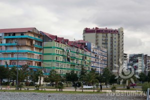 Жилые дома в районе озера Ардагани