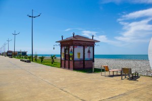Магазинчик с мороженым. Набережная в Батуми